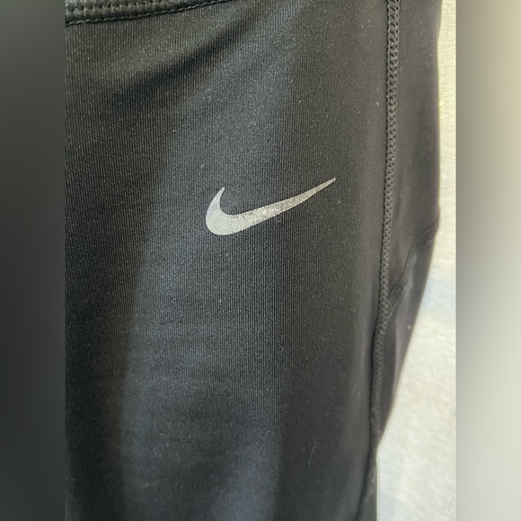 Women's Nike Dri-Fit Black Workout Capris - Picture 4 of 10